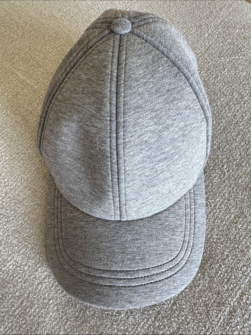 Lululemon baller cap